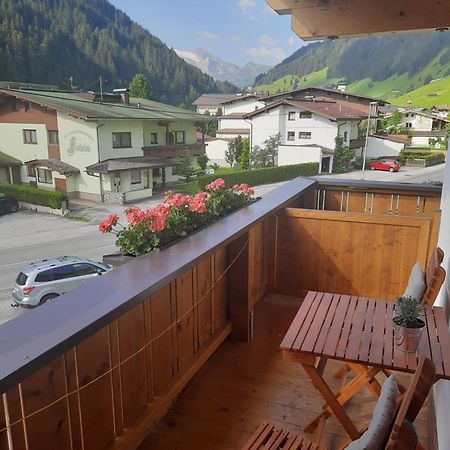 Grünwaldhof Bed & Breakfast Tux Dış mekan fotoğraf