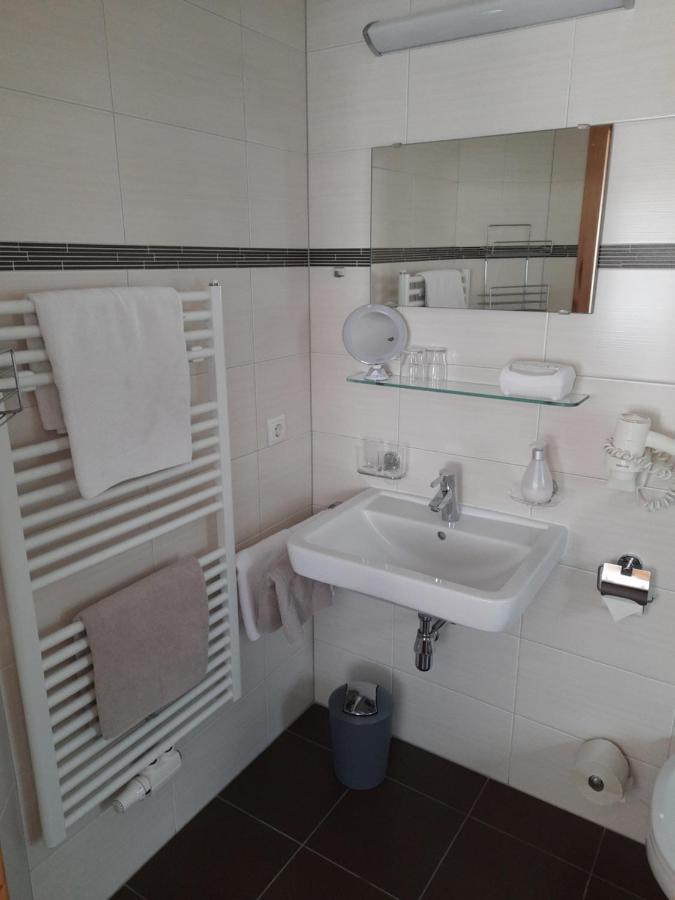 Grünwaldhof Bed & Breakfast Tux Dış mekan fotoğraf