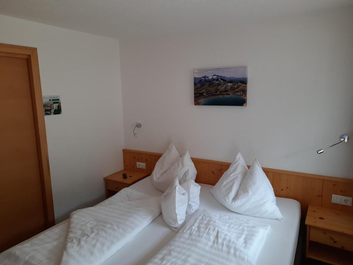 Grünwaldhof Bed & Breakfast Tux Dış mekan fotoğraf