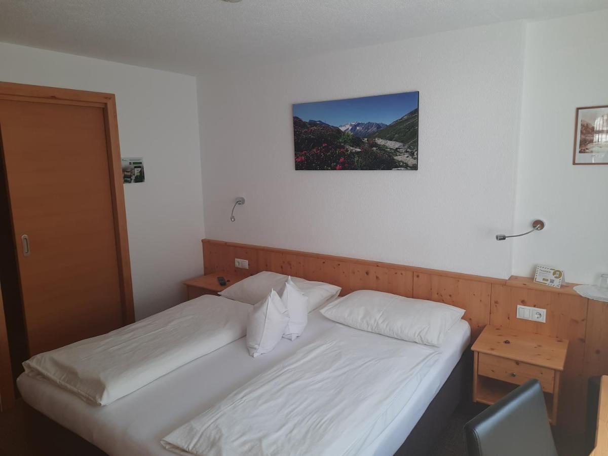 Grünwaldhof Bed & Breakfast Tux Dış mekan fotoğraf