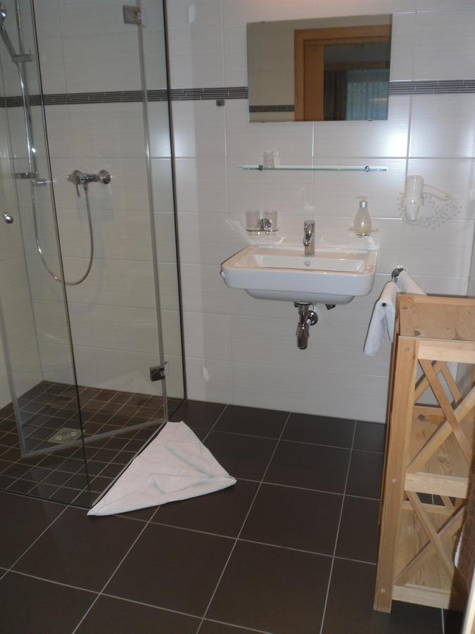 Grünwaldhof Bed & Breakfast Tux Dış mekan fotoğraf