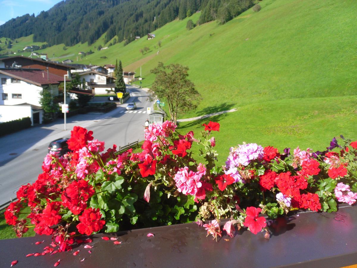 Grünwaldhof Bed & Breakfast Tux Dış mekan fotoğraf