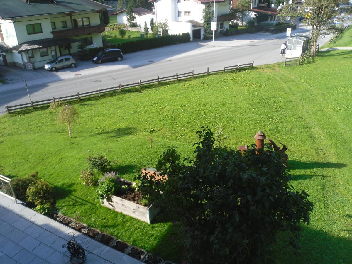 Grünwaldhof Bed & Breakfast Tux Dış mekan fotoğraf